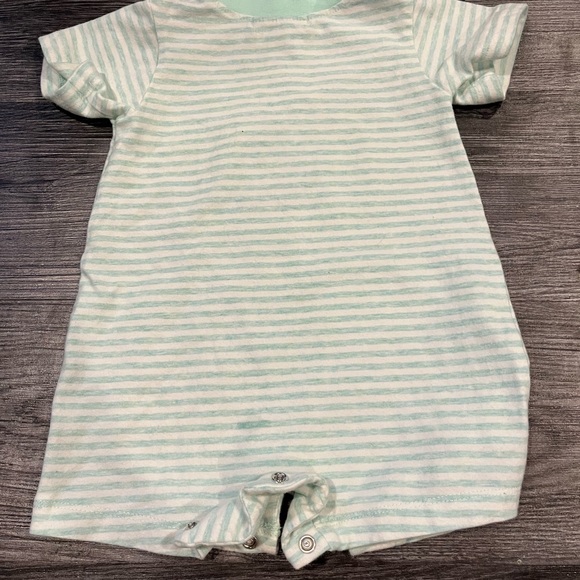 Tara collection bug romper - Picture 2 of 3